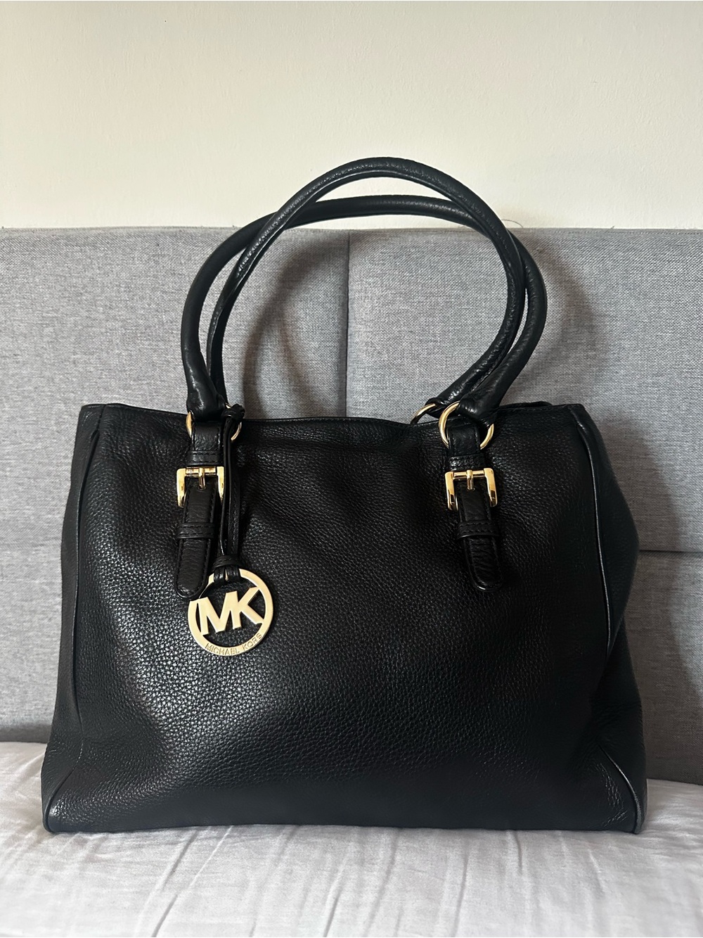 Michael Kors Black Leather Tote Satchel Purse Bag Vintage Gold Hardware Charm